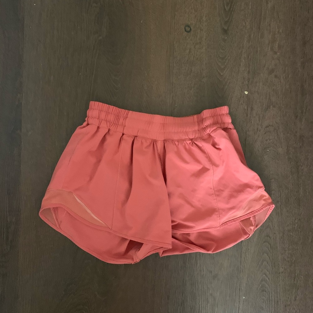Lululemon hotty hot short